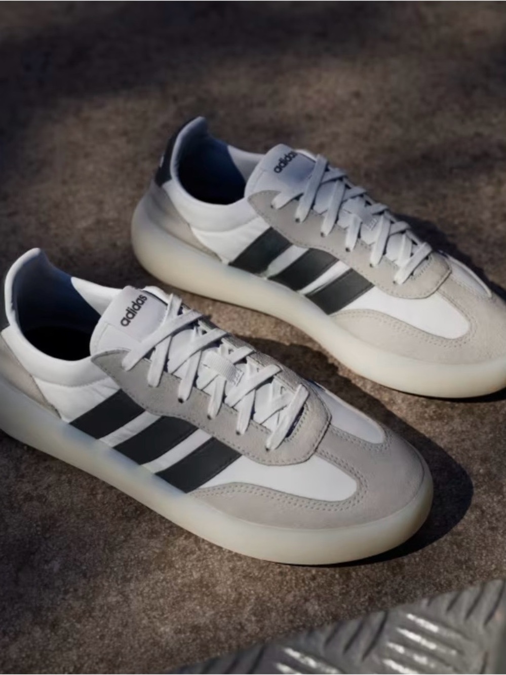 adidas women Barreda Decode Classic  Sneakers in sz 8